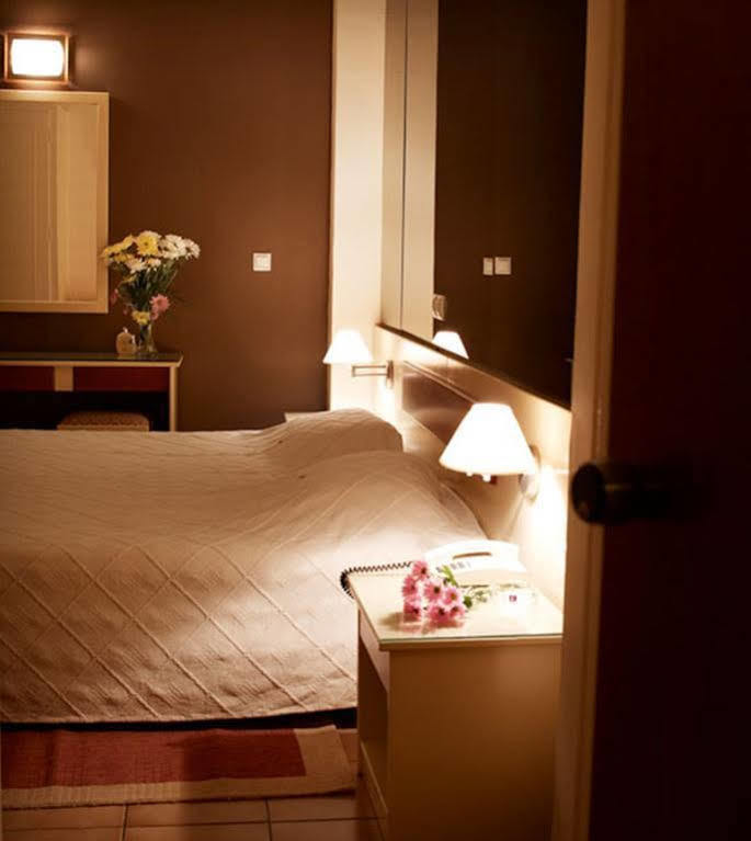 Hotel Platon Атина Екстериор снимка