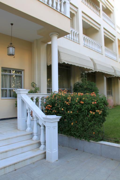 Hotel Platon Атина Екстериор снимка