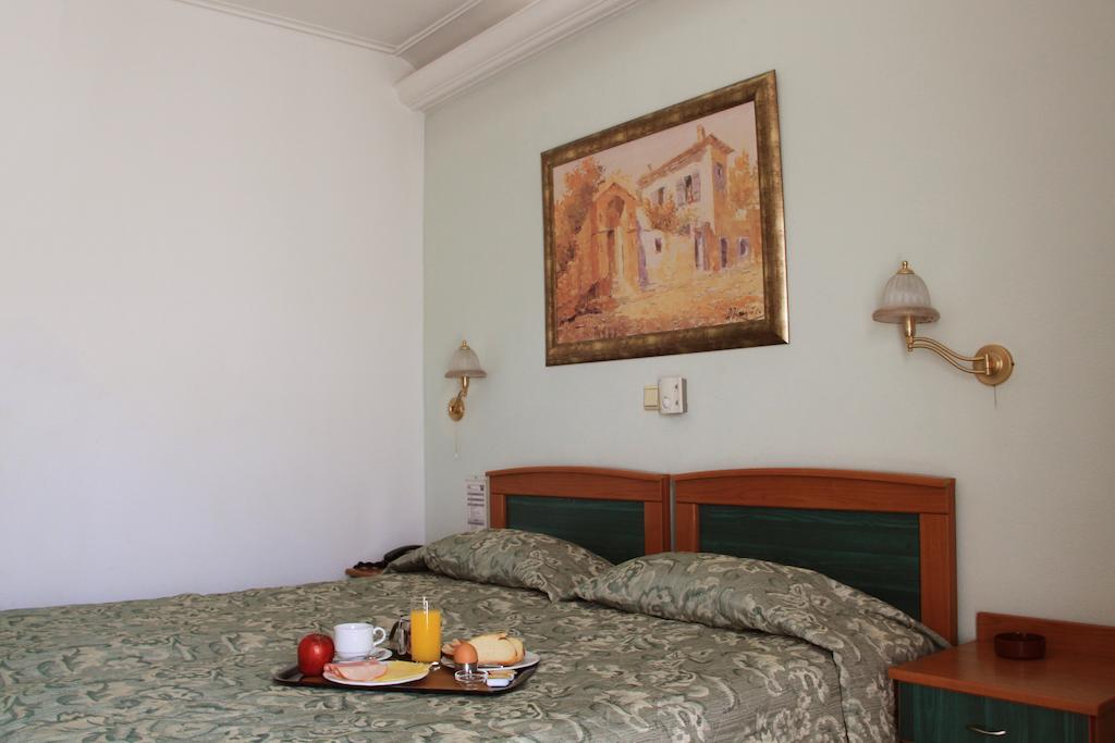 Hotel Platon Атина Стая снимка